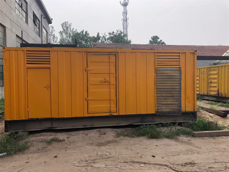 米林柴油发电机如何判断新机油是否已经完全充满机油滤清器？