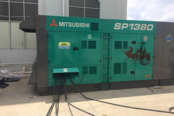 米林为什么有些柴油发电机组的输出电压可以调节？