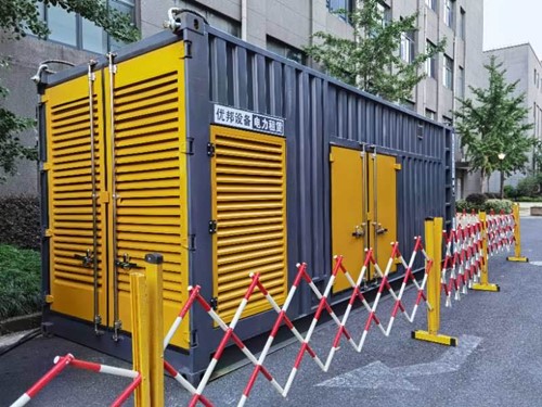 米林如何使用转速表检查发动机的转速？