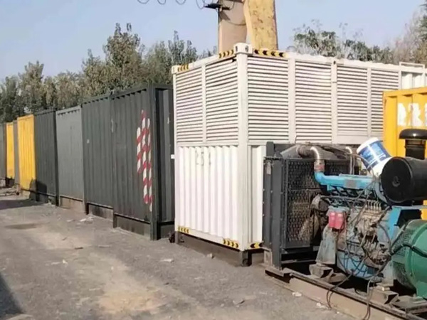 米林200KW柴油发电机机组每小时油耗是多少？